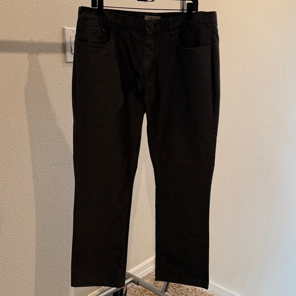 Reaction by Kenneth Cole Men's pants